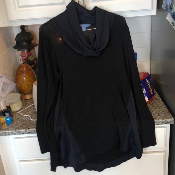 Over sized black top - Picture 5 of 7